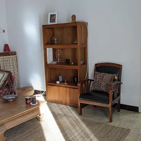 Appartement 2 Pieces, Acces Jardin, Quartier Residentiel